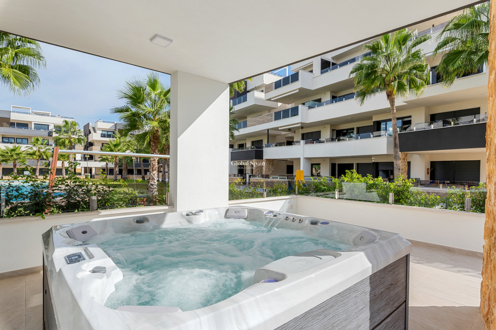 Wederverkoop - APPARTEMENT -
VILLAMARTÍN - Costa Blanca