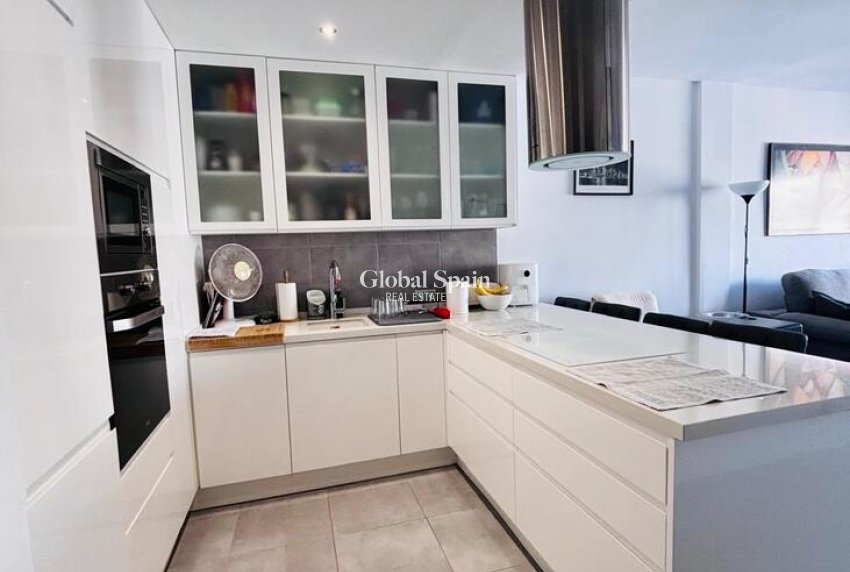 Wederverkoop - APPARTEMENT -
VILLAMARTÍN - Costa Blanca