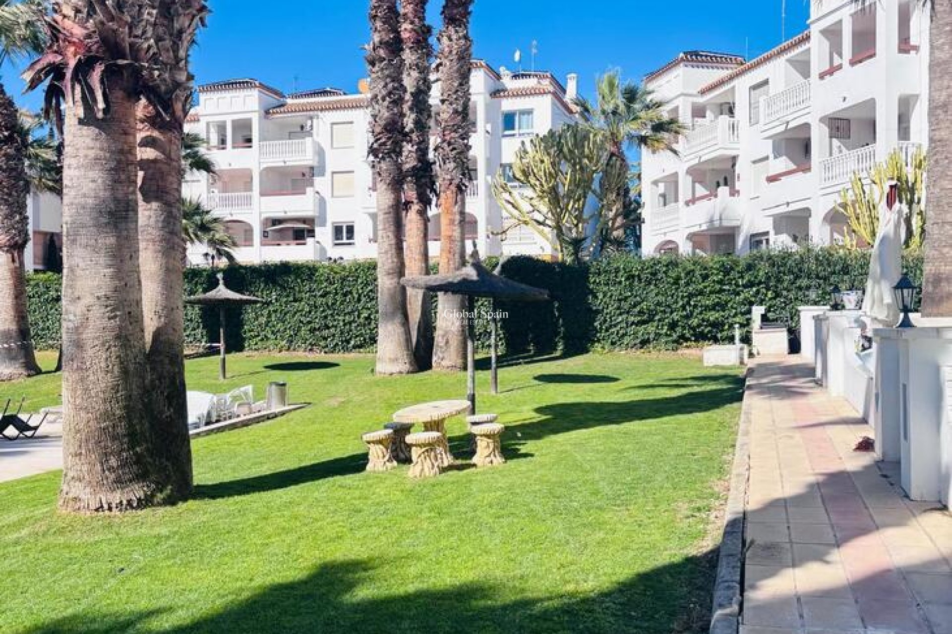 Wederverkoop - APPARTEMENT -
VILLAMARTÍN - Costa Blanca