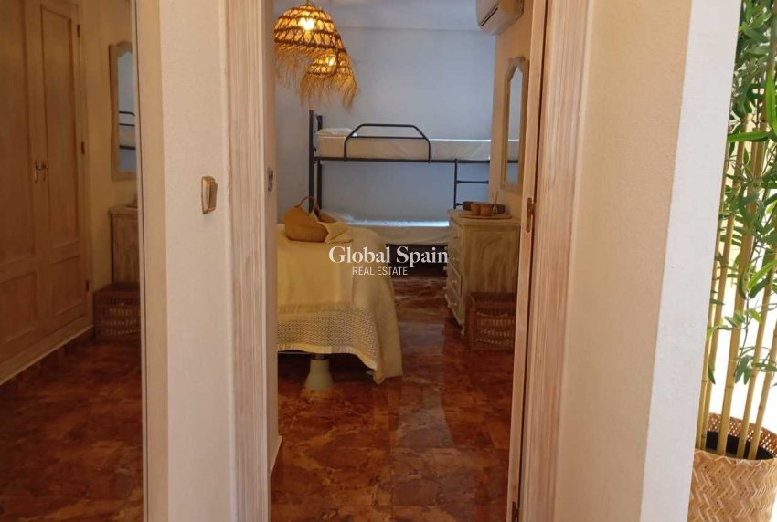 Wederverkoop - APPARTEMENT -
VILLAMARTÍN - Costa Blanca