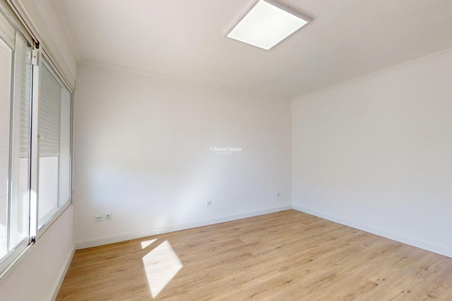 Wederverkoop - APPARTEMENT -
VILLAMARTÍN - Costa Blanca