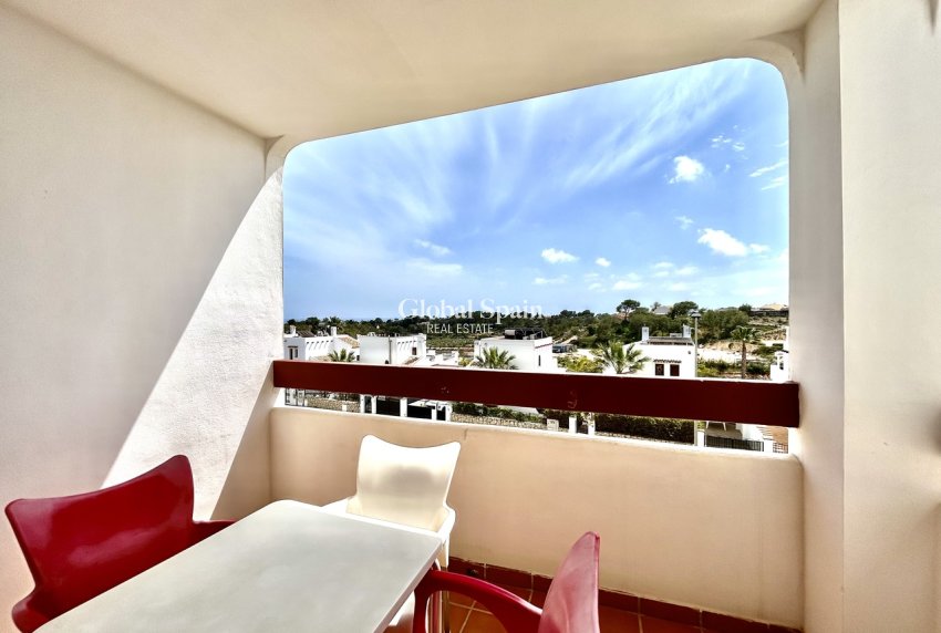 Wederverkoop - APPARTEMENT -
VILLAMARTÍN - Costa Blanca