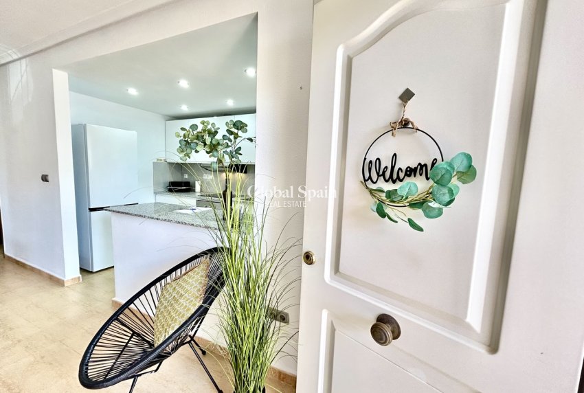 Wederverkoop - APPARTEMENT -
VILLAMARTÍN - Costa Blanca