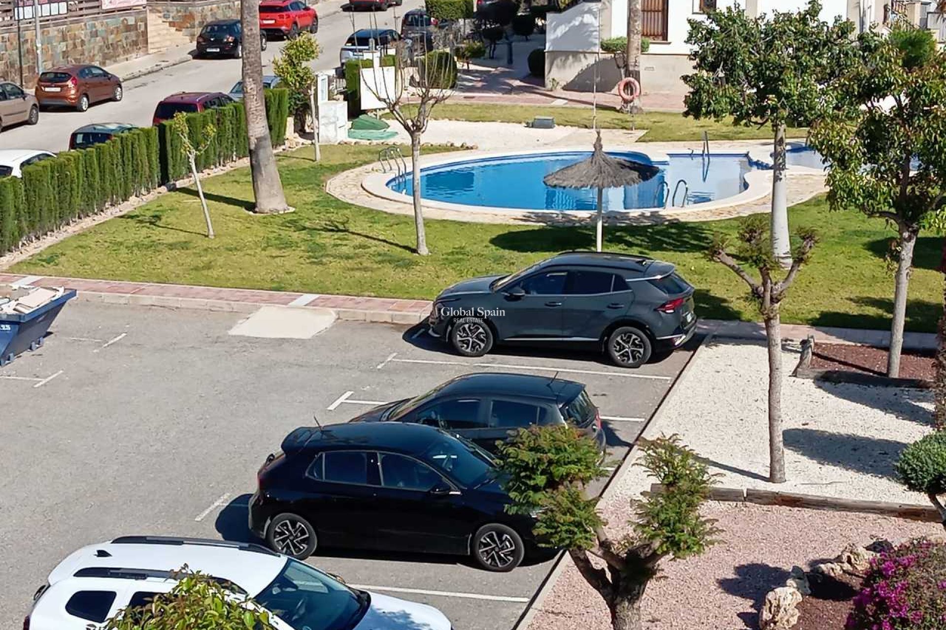 Wederverkoop - APPARTEMENT -
VILLAMARTÍN - Costa Blanca