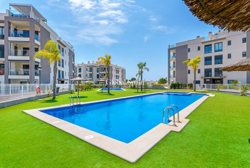 Wederverkoop - APPARTEMENT -
VILLAMARTÍN - Costa Blanca