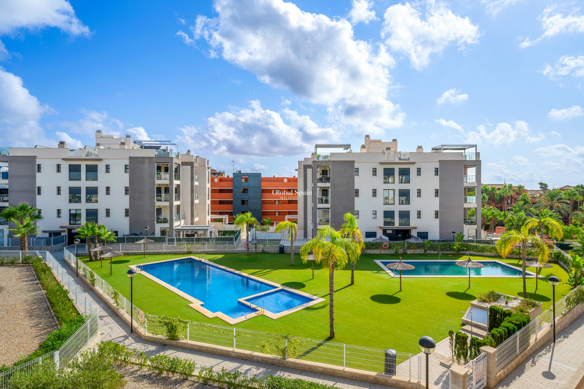 Wederverkoop - APPARTEMENT -
VILLAMARTÍN - Costa Blanca
