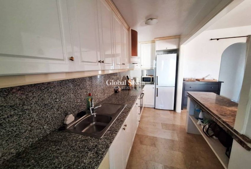 Wederverkoop - APPARTEMENT -
VILLAMARTÍN - Costa Blanca