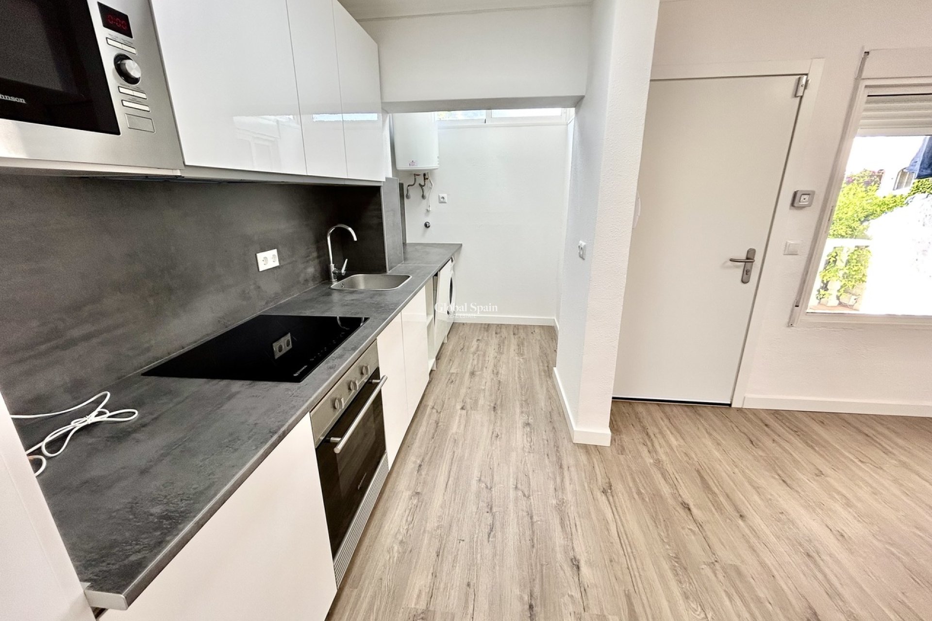 Wederverkoop - APPARTEMENT -
VILLAMARTÍN - Costa Blanca
