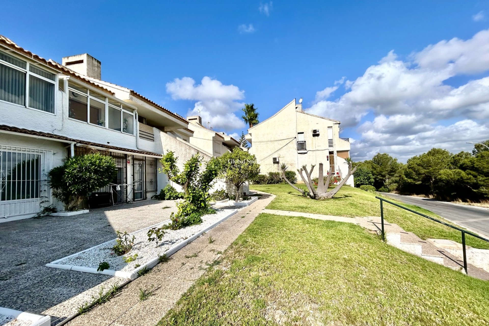 Wederverkoop - APPARTEMENT -
VILLAMARTÍN - Costa Blanca