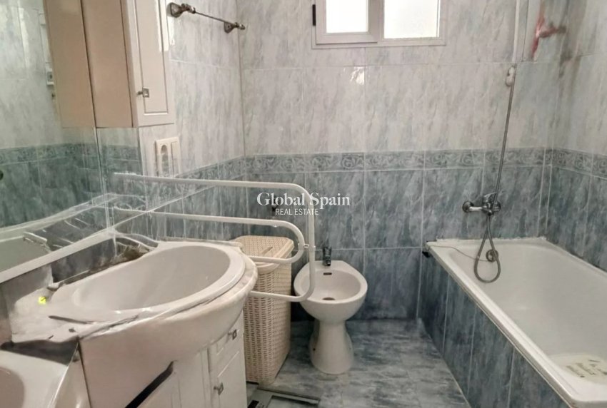 Wederverkoop - APPARTEMENT -
VILLAMARTÍN - Costa Blanca