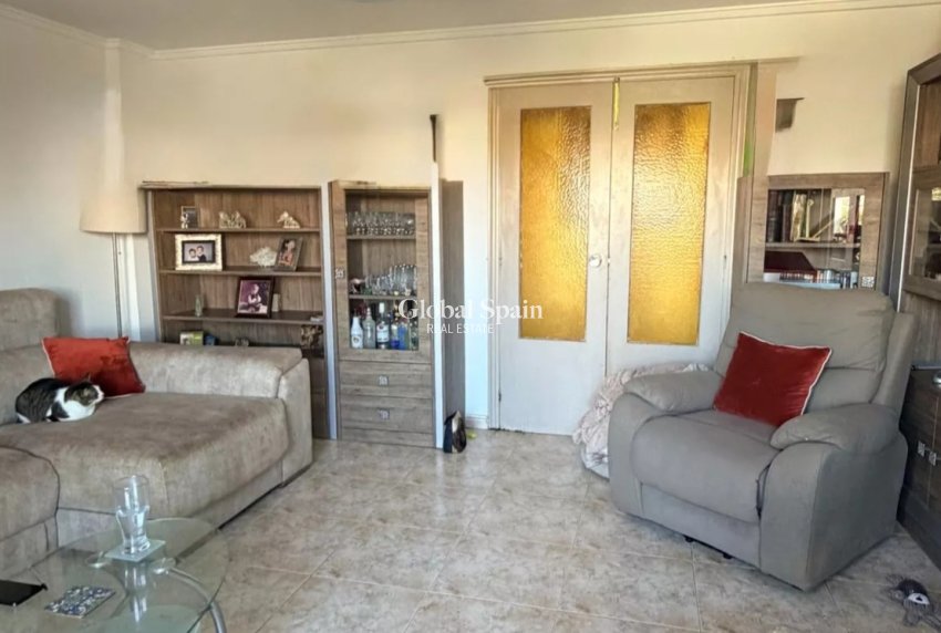 Wederverkoop - APPARTEMENT -
VILLAMARTÍN - Costa Blanca