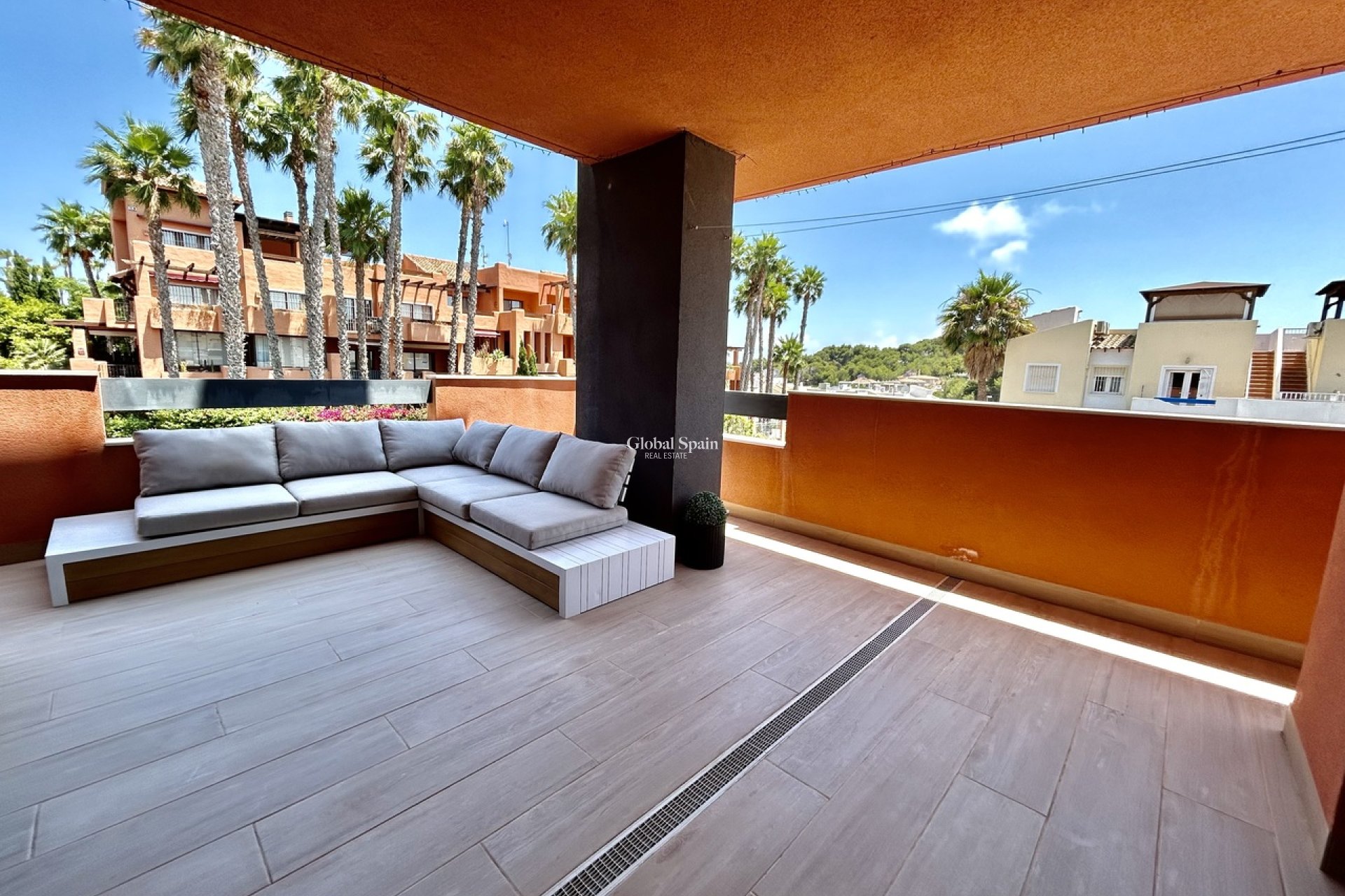 Wederverkoop - APPARTEMENT -
VILLAMARTÍN - Costa Blanca