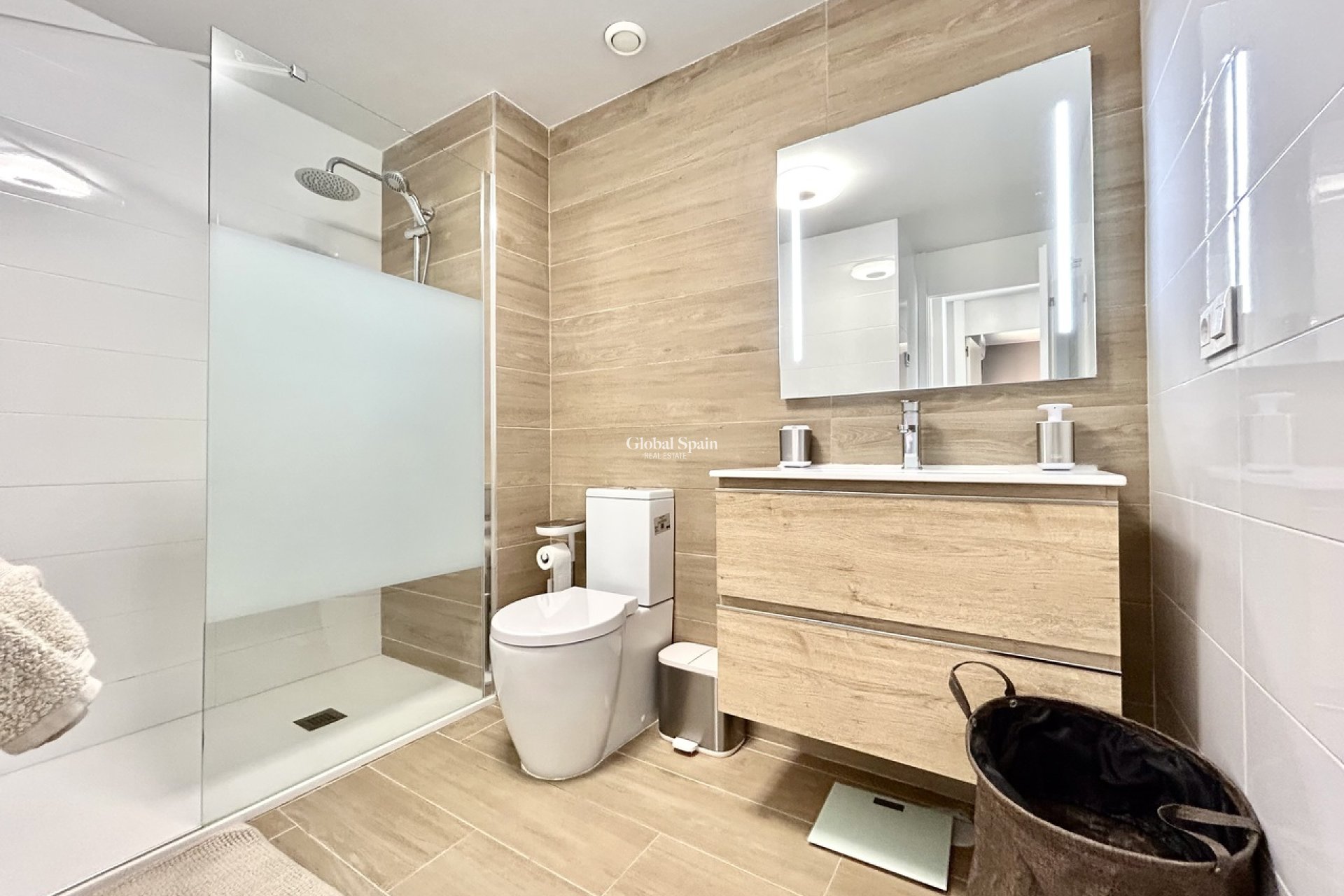 Wederverkoop - APPARTEMENT -
VILLAMARTÍN - Costa Blanca