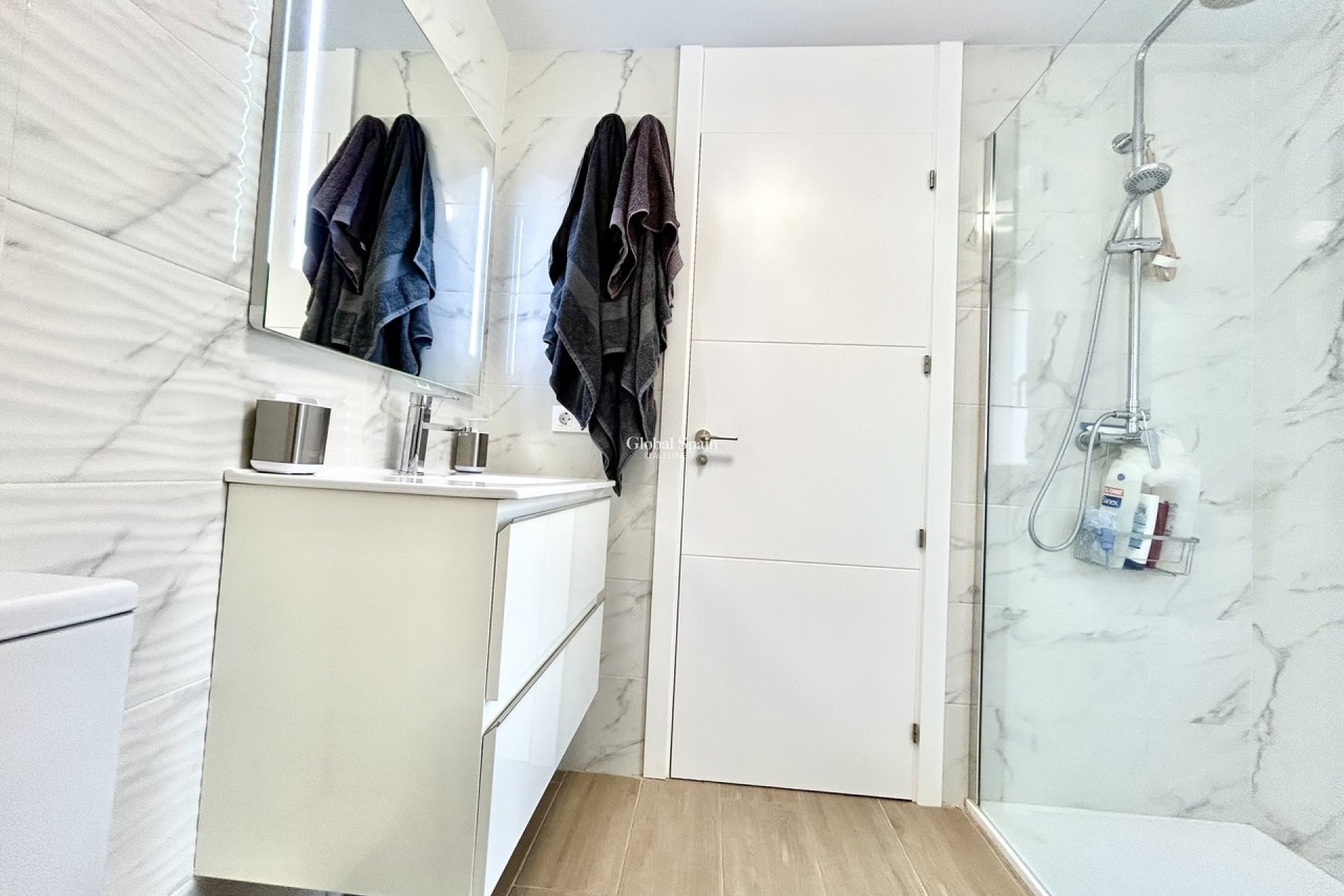 Wederverkoop - APPARTEMENT -
VILLAMARTÍN - Costa Blanca