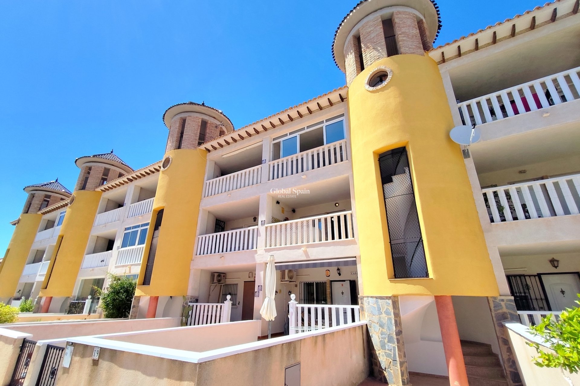 Wederverkoop - APPARTEMENT -
VILLAMARTÍN - Costa Blanca
