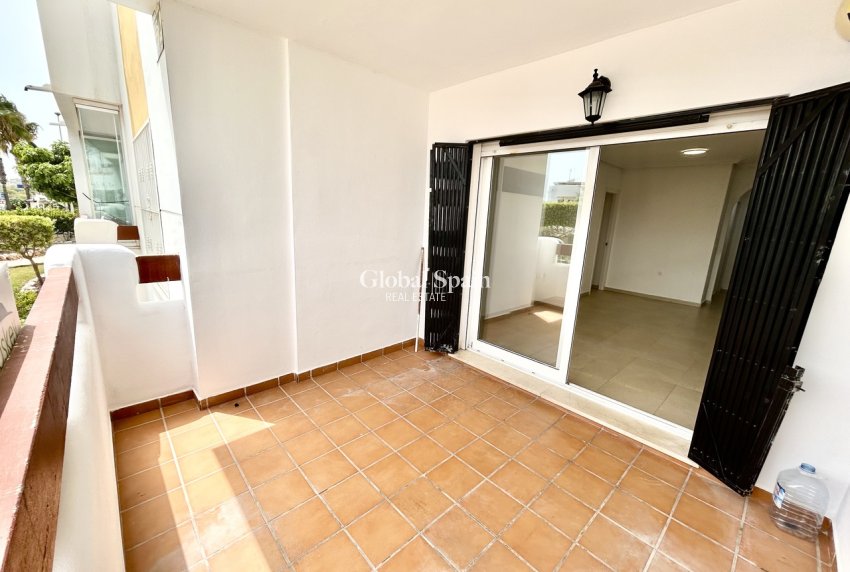 Wederverkoop - APPARTEMENT -
VILLAMARTÍN - Costa Blanca