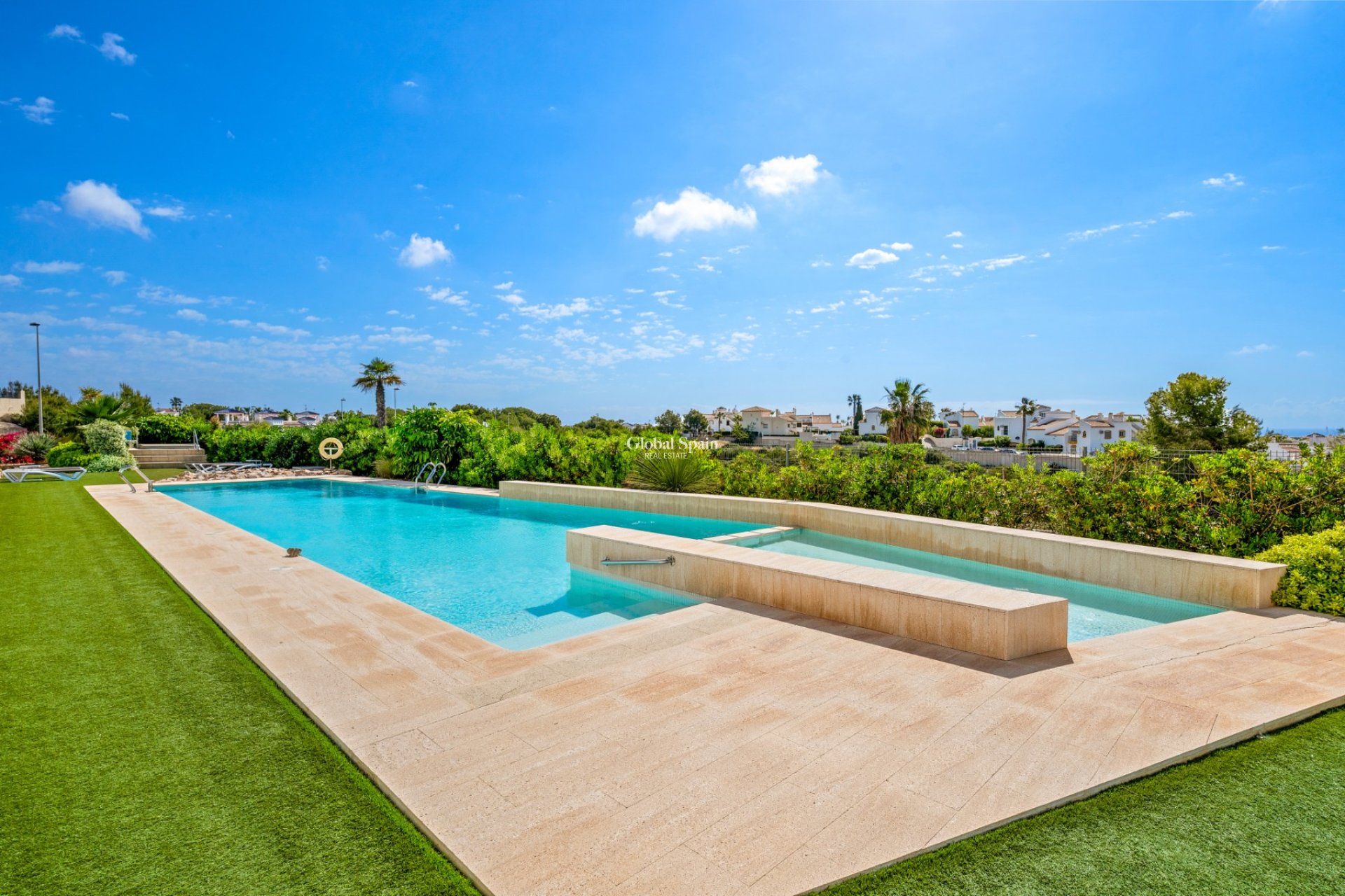 Wederverkoop - APPARTEMENT -
Villamartin - Costa Blanca