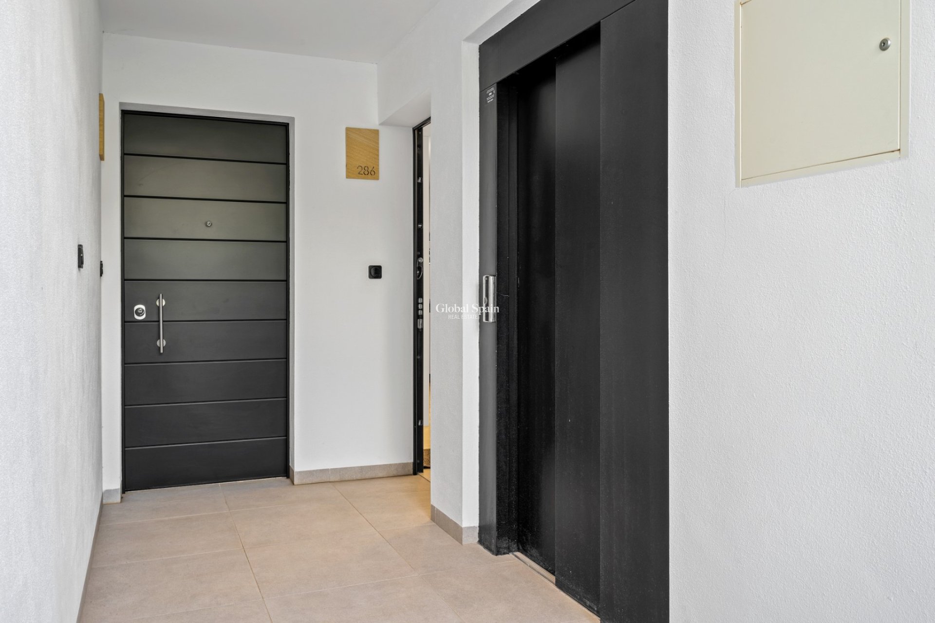 Wederverkoop - APPARTEMENT -
Villamartin - Costa Blanca