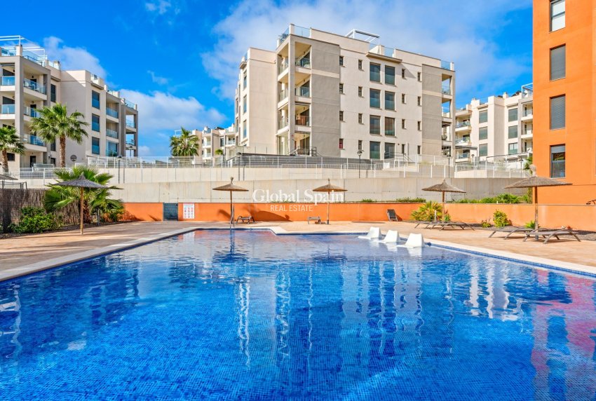 Wederverkoop - APPARTEMENT -
VILLAMARTÍN - Lomas del Golf