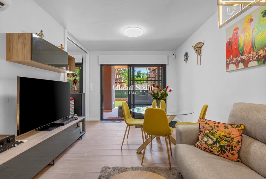 Wederverkoop - APPARTEMENT -
VILLAMARTÍN - Lomas del Golf