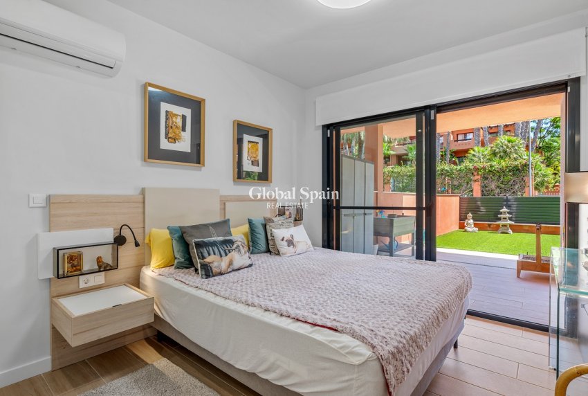 Wederverkoop - APPARTEMENT -
VILLAMARTÍN - Lomas del Golf