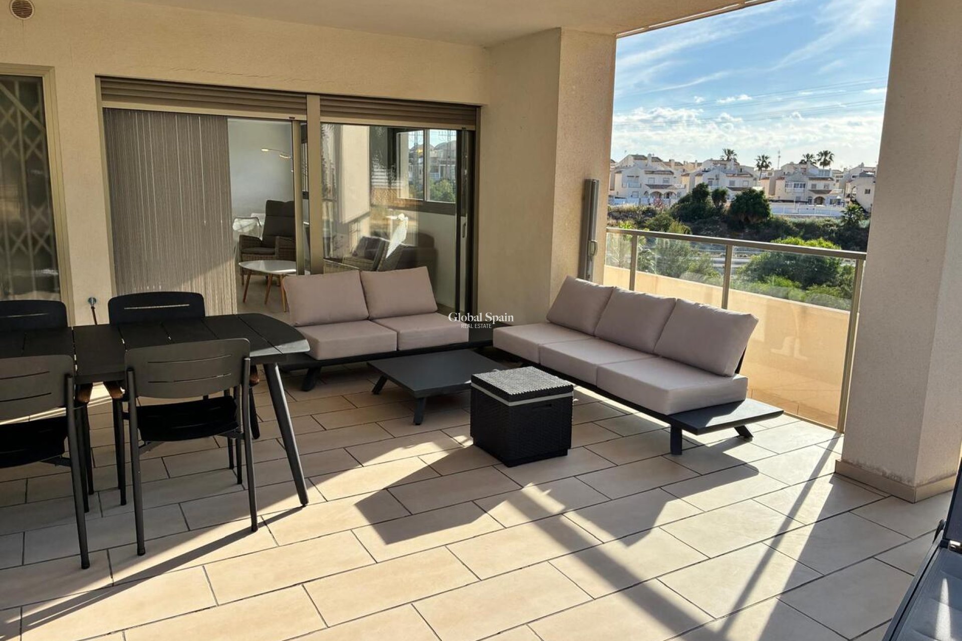 Wederverkoop - APPARTEMENT -
VILLAMARTÍN