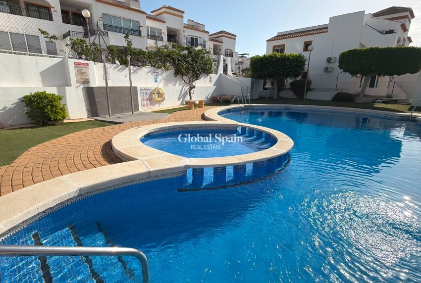 Wederverkoop - APPARTEMENT -
VISTABELLA GOLF  - Entre Naranjos - Vistabella Golf