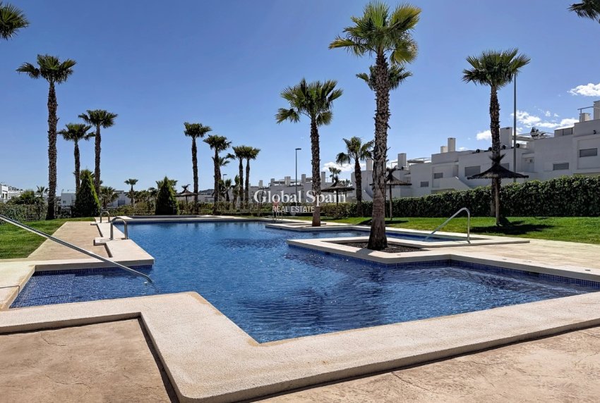 Wederverkoop - APPARTEMENT -
VISTABELLA GOLF  - Inland