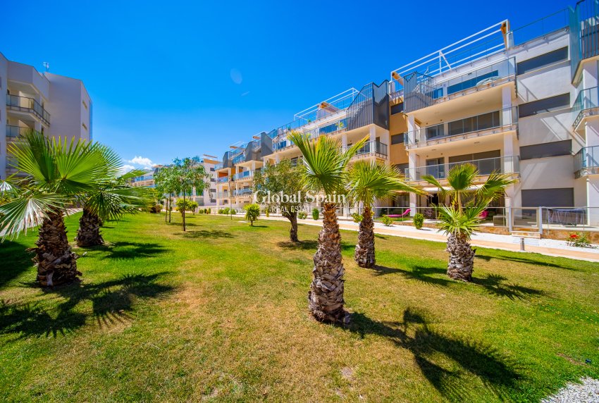 Wederverkoop - Atico -
ORIHUELA COSTA - VILLAMARTÍN