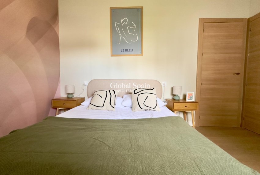 Wederverkoop - Begane grond -
ORIHUELA COSTA - La Regia