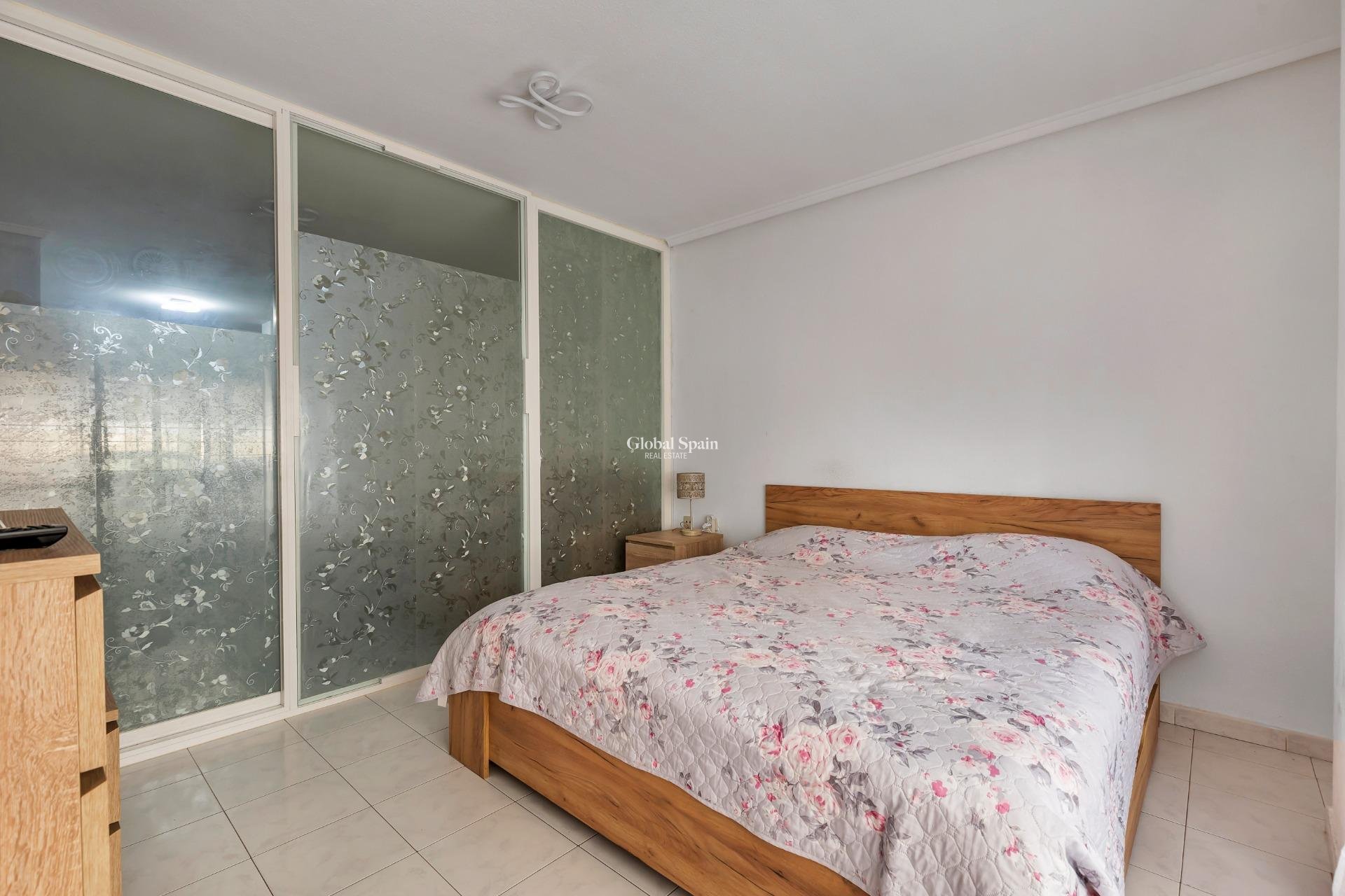 Wederverkoop - Begane grond -
TORREVIEJA - Centro