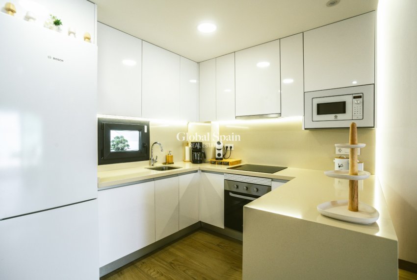 Wederverkoop - Begane grond -
TORREVIEJA - LOS BALCONES - LOS ALTOS