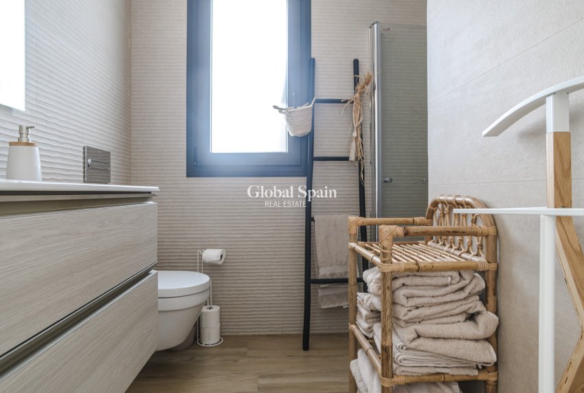 Wederverkoop - Begane grond -
TORREVIEJA - LOS BALCONES - LOS ALTOS