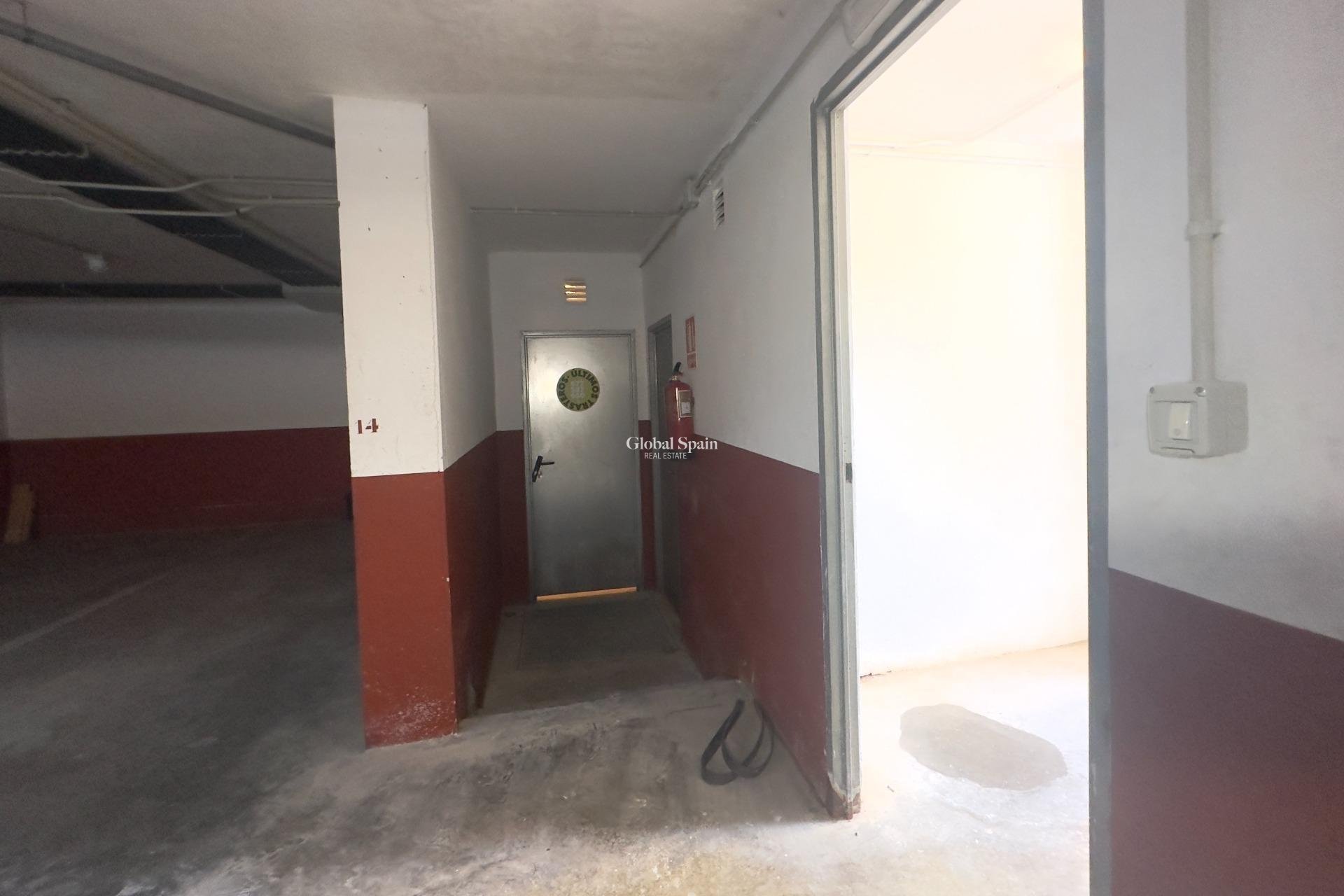 Wederverkoop - Berging -
ORIHUELA COSTA - Aguamarina