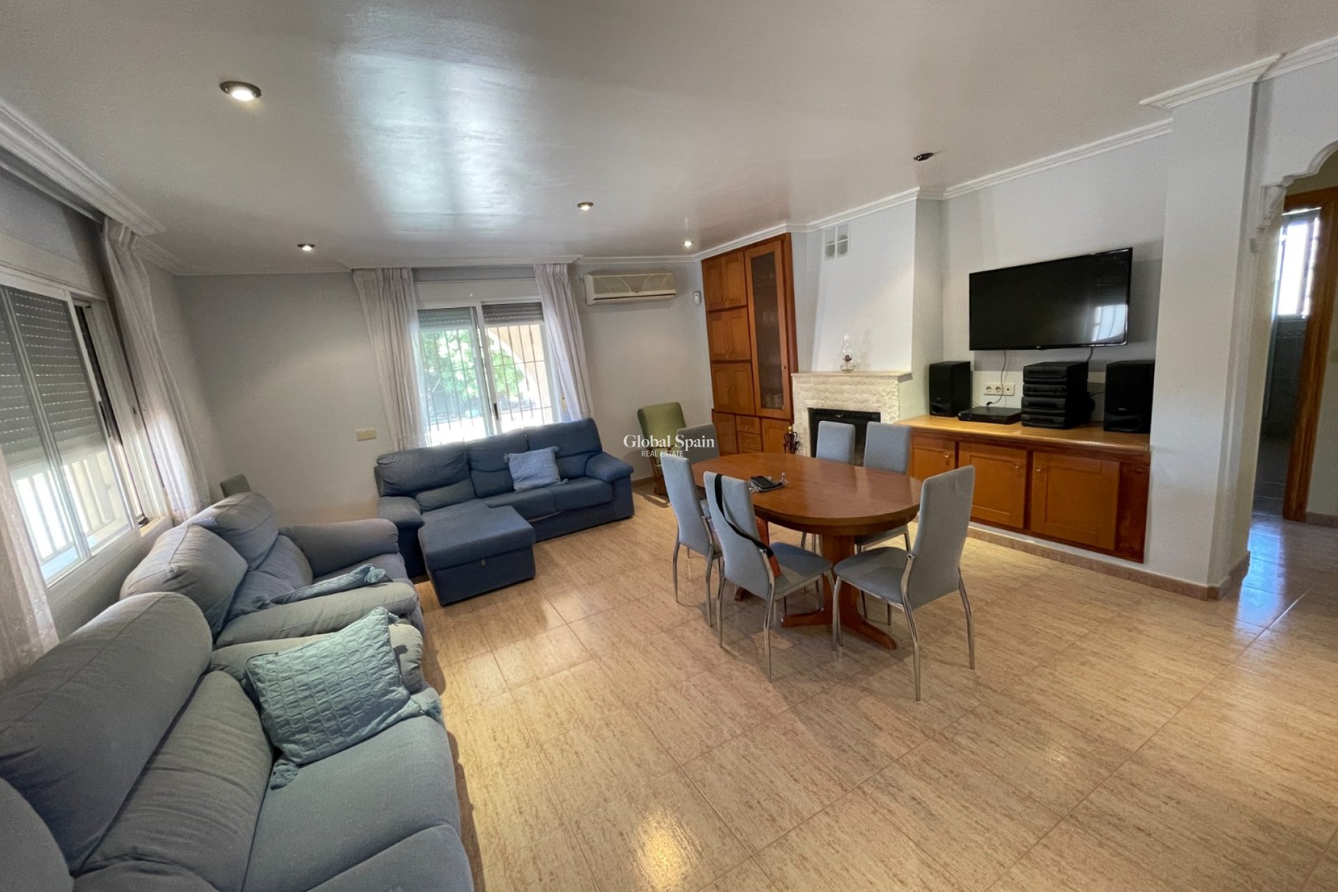 Wederverkoop - Chalet / Villa -
CREVILLENTE