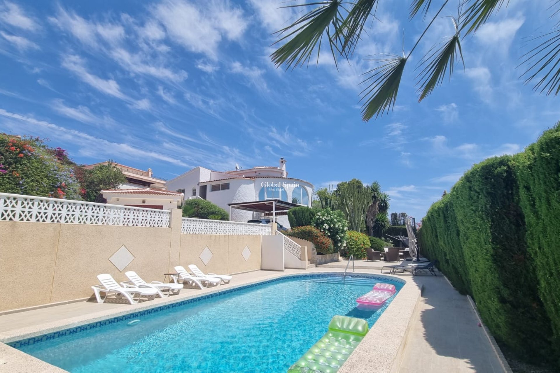 Wederverkoop - Chalet / Villa -
ROJALES - Cuidad Quesada