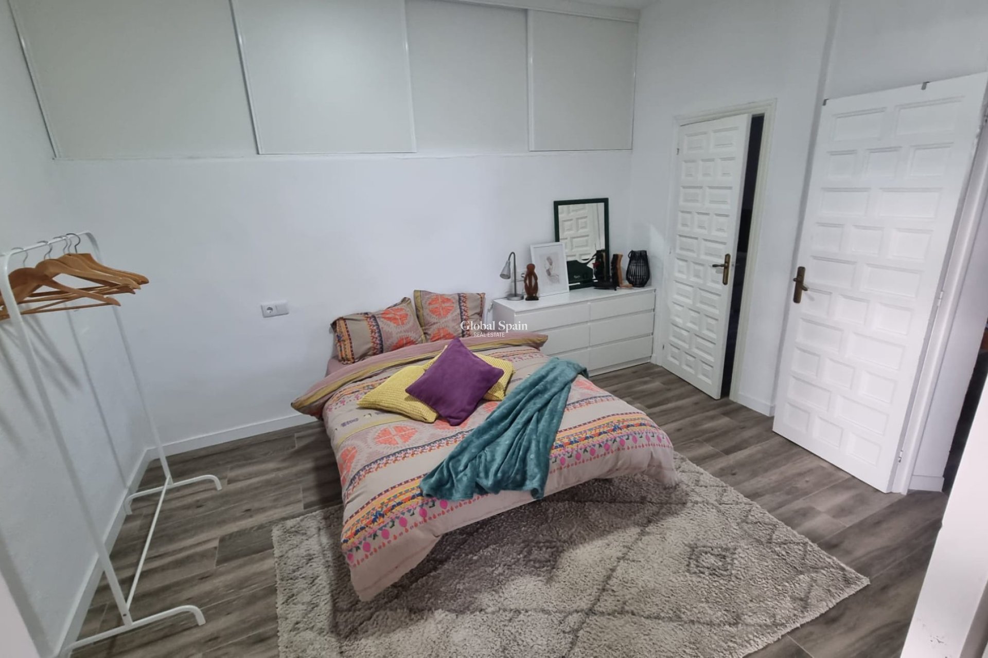 Wederverkoop - Chalet / Villa -
ROJALES - Cuidad Quesada