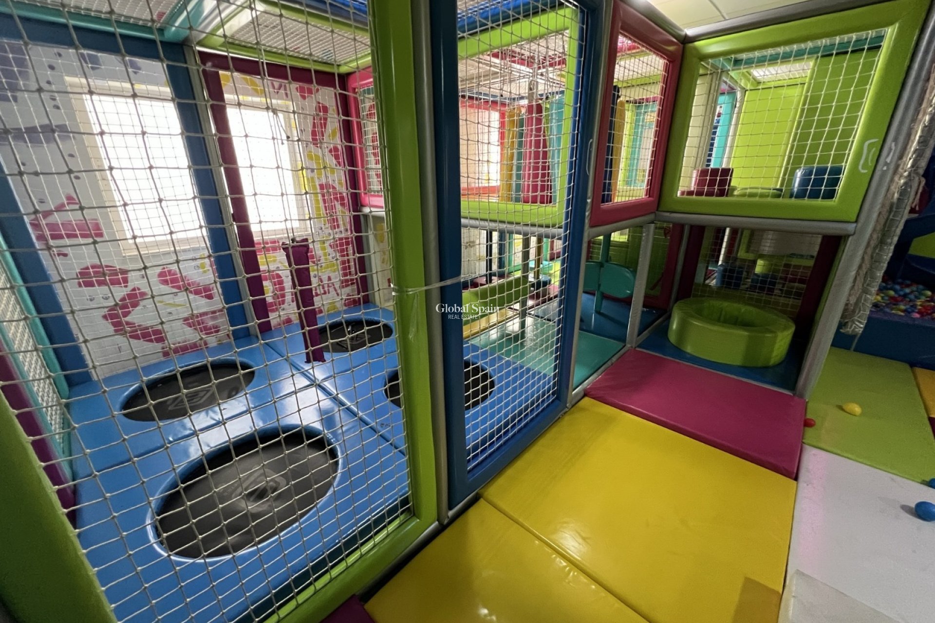 Wederverkoop - Commercieel_gebouw -
TORREVIEJA - Costa Blanca Sur