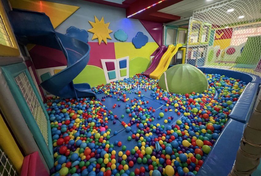 Wederverkoop - Commercieel_gebouw -
TORREVIEJA - Costa Blanca Sur