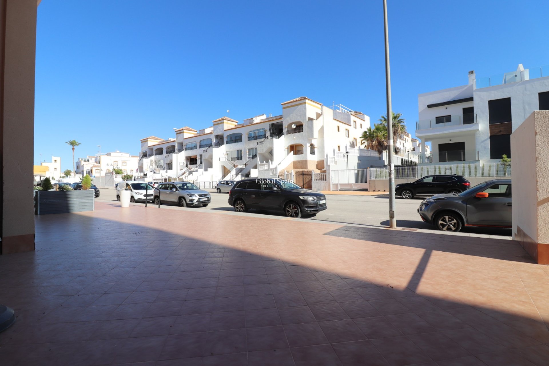 Wederverkoop - Commercieel (onroerend goed) -
Los Montesinos - Entre Naranjos / Vistabella Golf