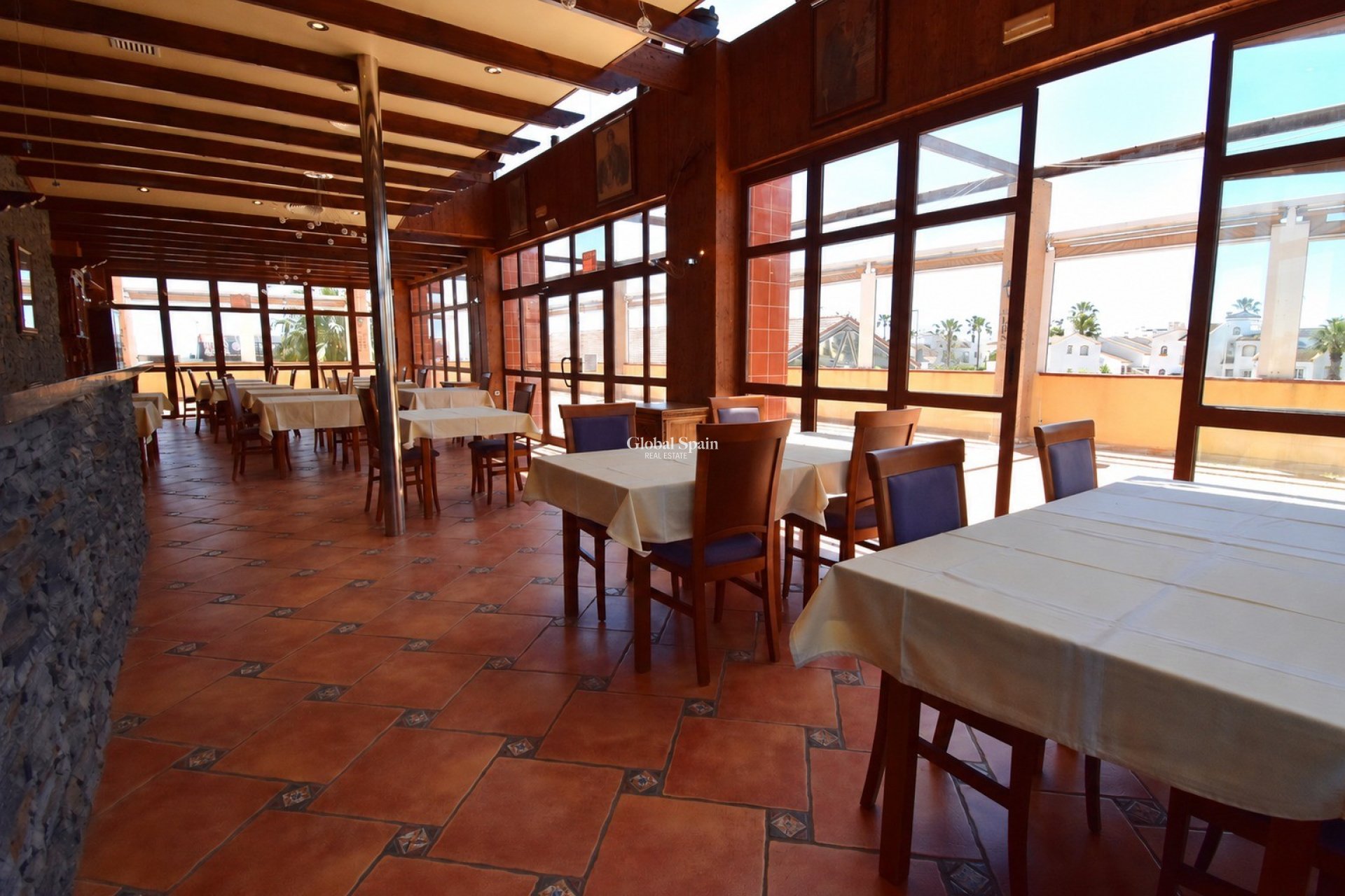 Wederverkoop - Commercieel (onroerend goed) -
Orihuela Costa - Los Dolses