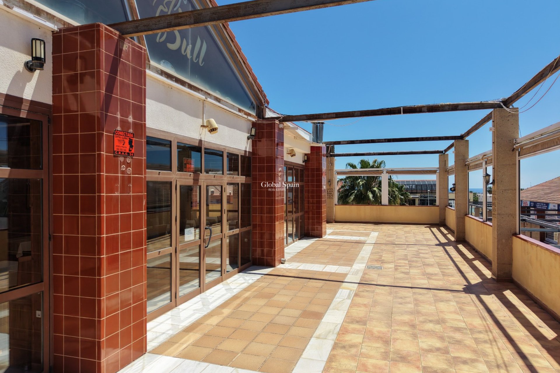 Wederverkoop - Commercieel (onroerend goed) -
ORIHUELA COSTA - Los Dolses