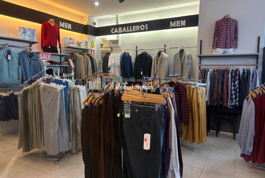 Wederverkoop - COMMERCIEEL VASTGOED -
ALGORFA - LA FINCA GOLF / ALGORFA