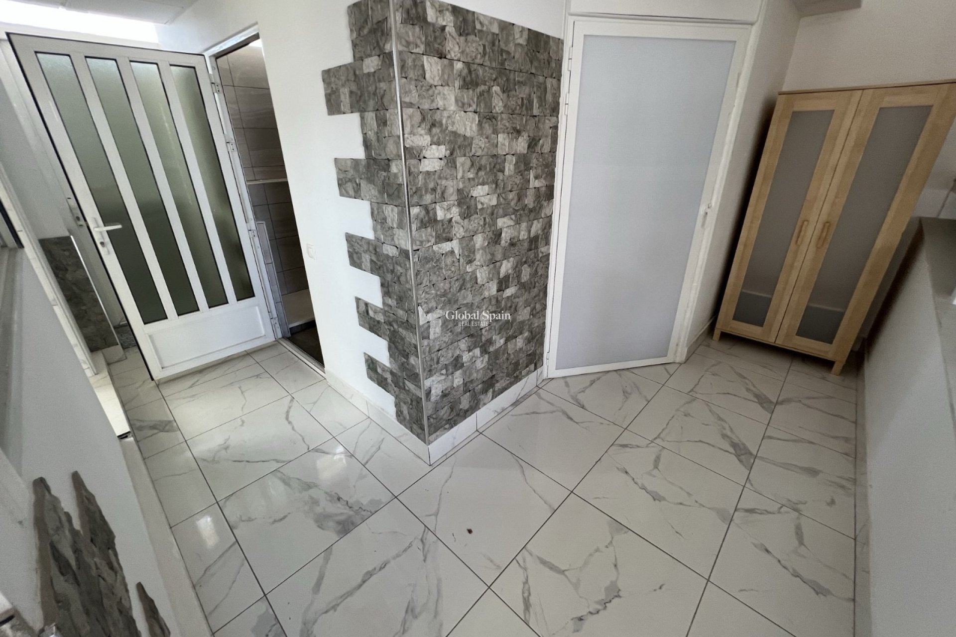 Wederverkoop - COMMERCIEEL VASTGOED -
TORREVIEJA - Costa Blanca Sur
