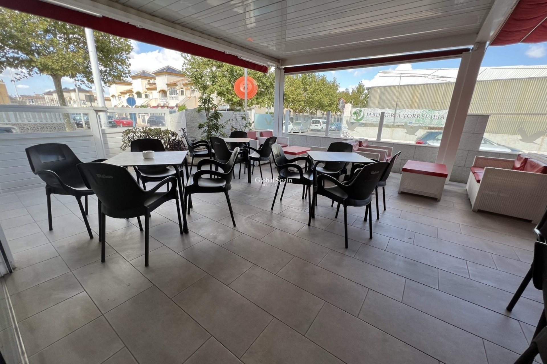 Wederverkoop - COMMERCIEEL VASTGOED -
TORREVIEJA - Costa Blanca Sur