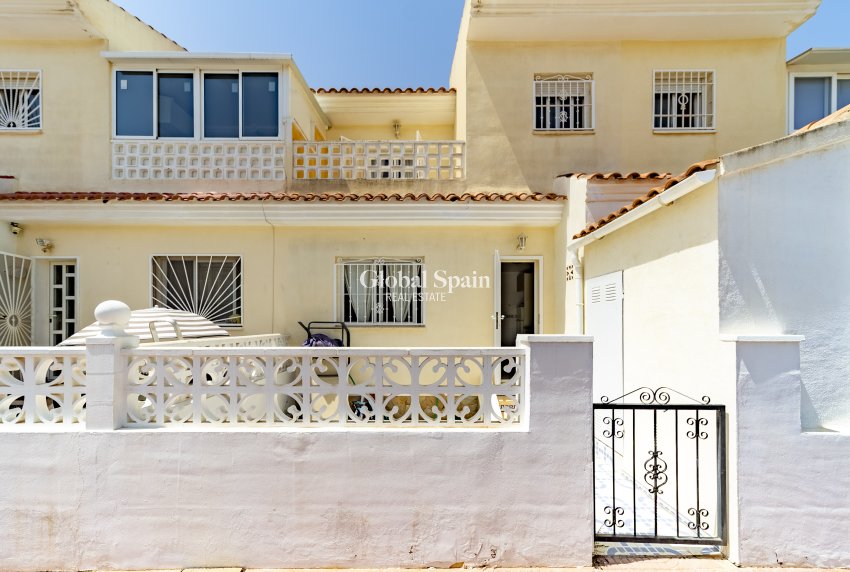 Wederverkoop - Dorpshuis -
CIUDAD QUESADA