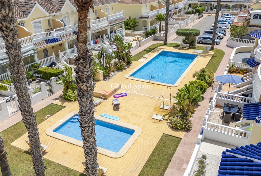 Wederverkoop - Dorpshuis -
CIUDAD QUESADA