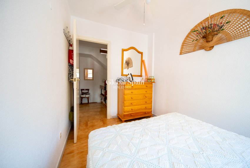 Wederverkoop - Dorpshuis -
TORREVIEJA - La Mata