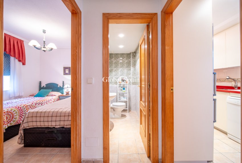 Wederverkoop - Dorpshuis -
TORREVIEJA - Torreblanca