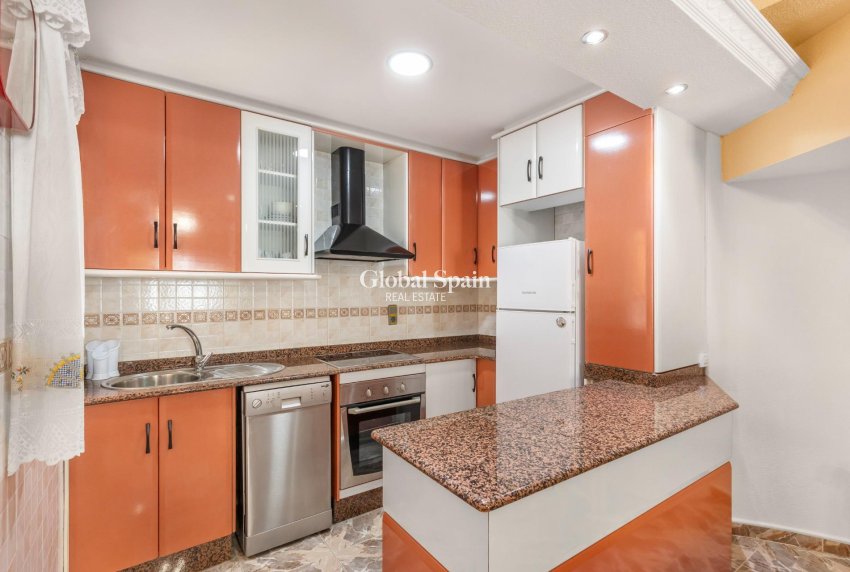 Wederverkoop - Duplex -
LOS ALCÁZARES - Centro